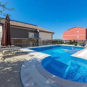 https://apartment-livaya.primorje-gorskikotar.com